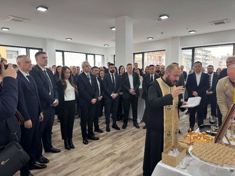 Галерија 1